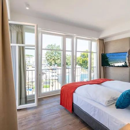 Beachhouse Bansin App 24 *