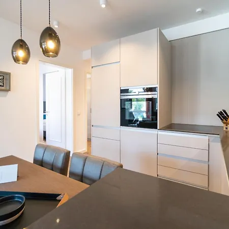 Beachhouse Bansin App 24 *